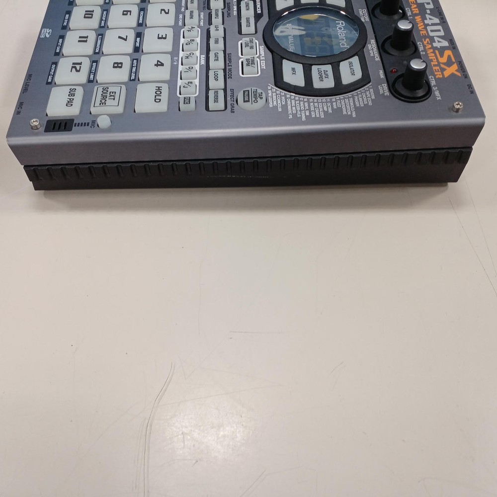 ROLAND SP-404SX Linear Wave Sampler Beatbox Sample Playback Effects Processor ​