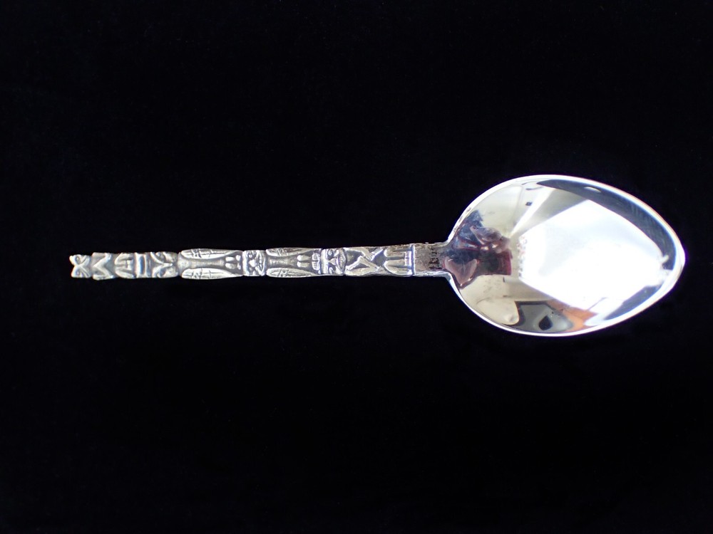 Vintage Sterling silver souvenir spoon. Alaska, Totem Pole.