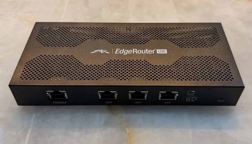 Ubiquiti Networks EdgeRouter Lite 3-Port Router