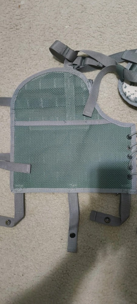 USGI MOLLE Medic Vest UCP Experimental