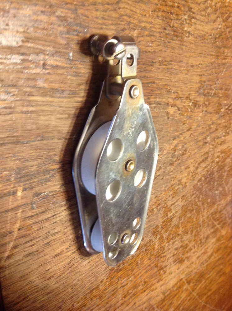 Sailboat Pulley