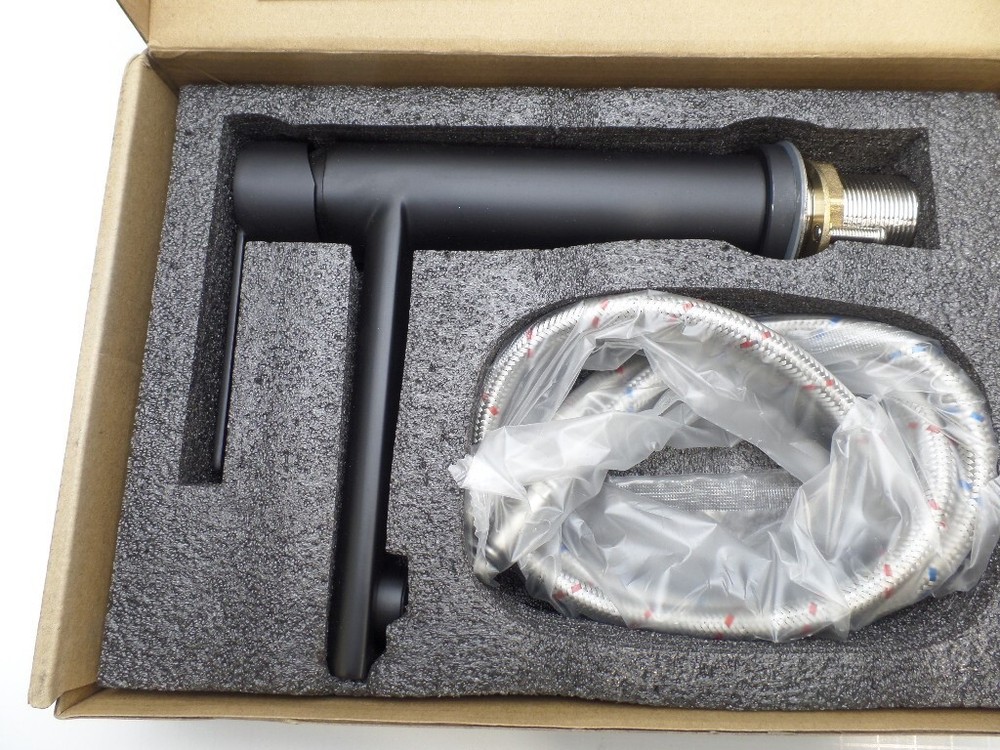 UKISHIRO SINGLE-HANDLE SINGLE-HOLE DECK MOUNTED BATHRROM FAUCET IN MATTE BLACK