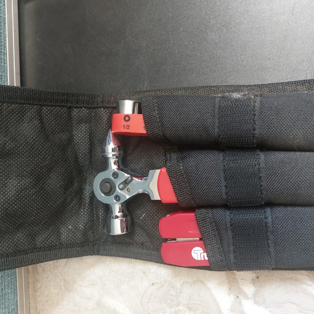 Mini Tool set with belt tool pouch Trucklite