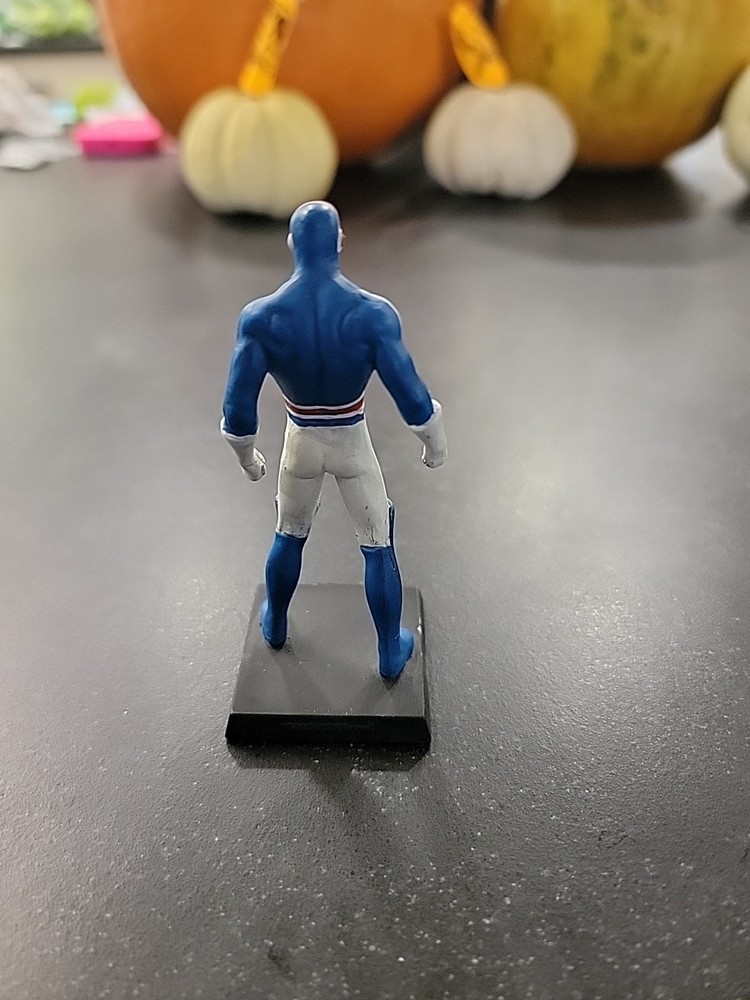MarvelClassic Fig Collection Eaglemoss Captain Britain #21