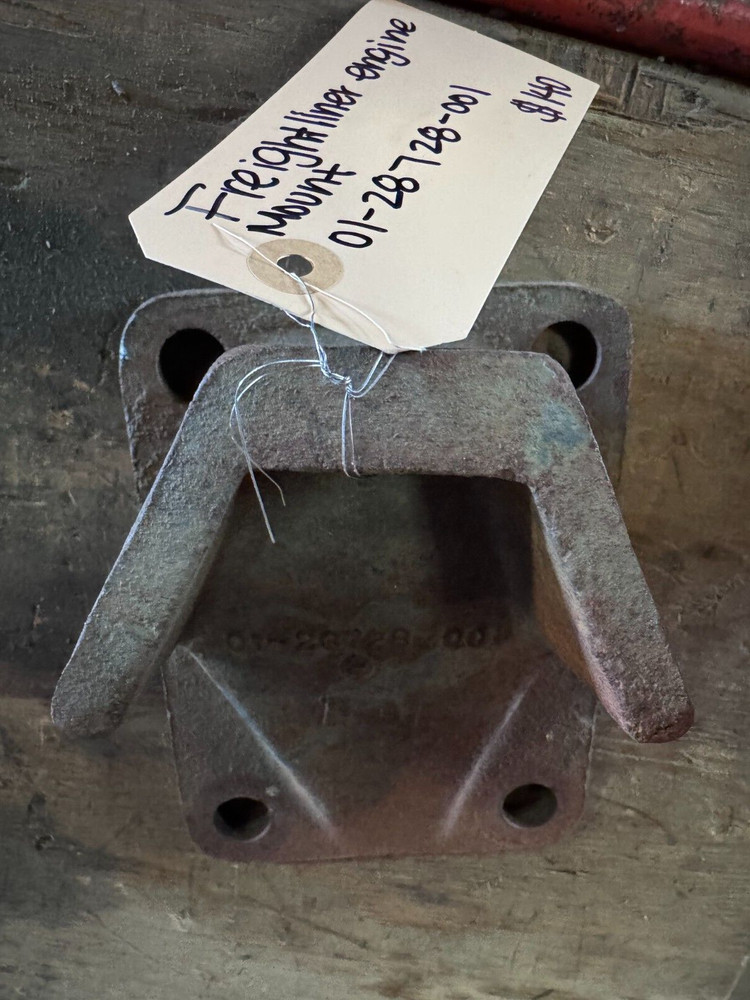OEM Freightliner Engine Mount 01-28728-001
