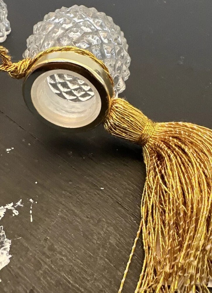 Vintage Diamond Point Clear Atomizer With Gold Tassel
