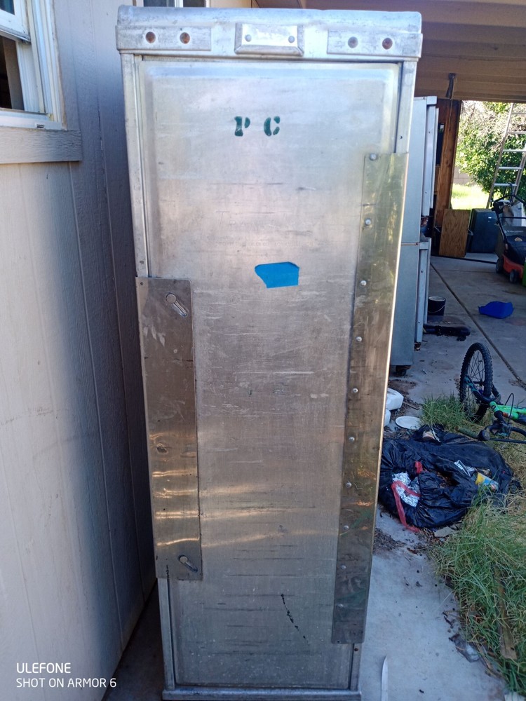 Enclosed Full Pan Rack