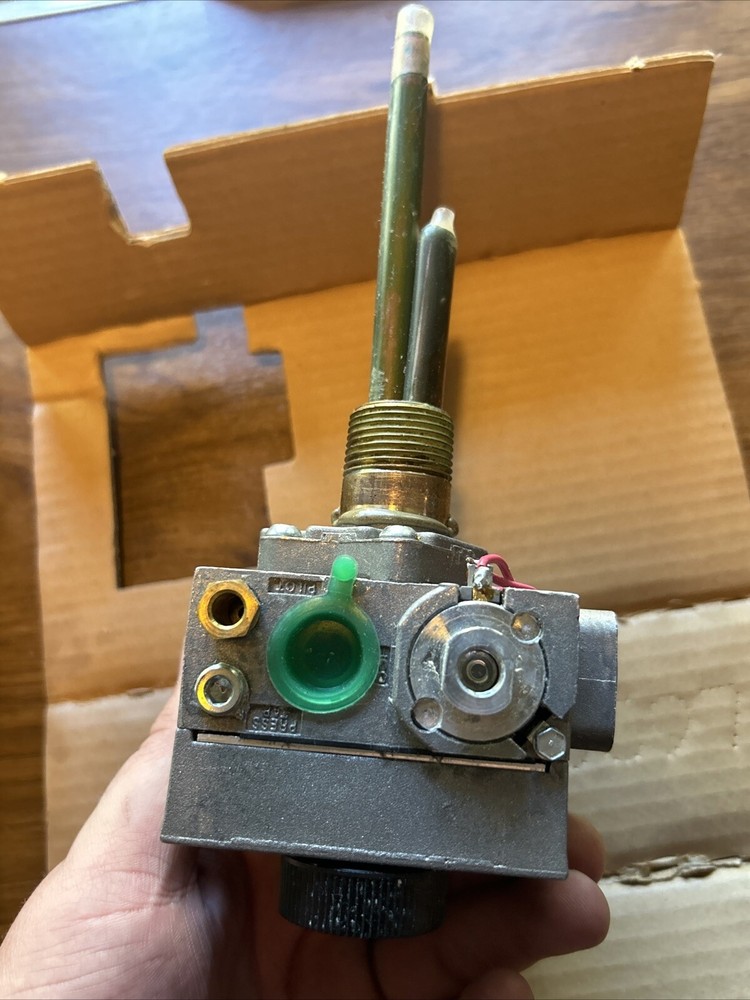 New White-Rodgers 37C63U-114 Water Heater Gas Valve / Thermostat