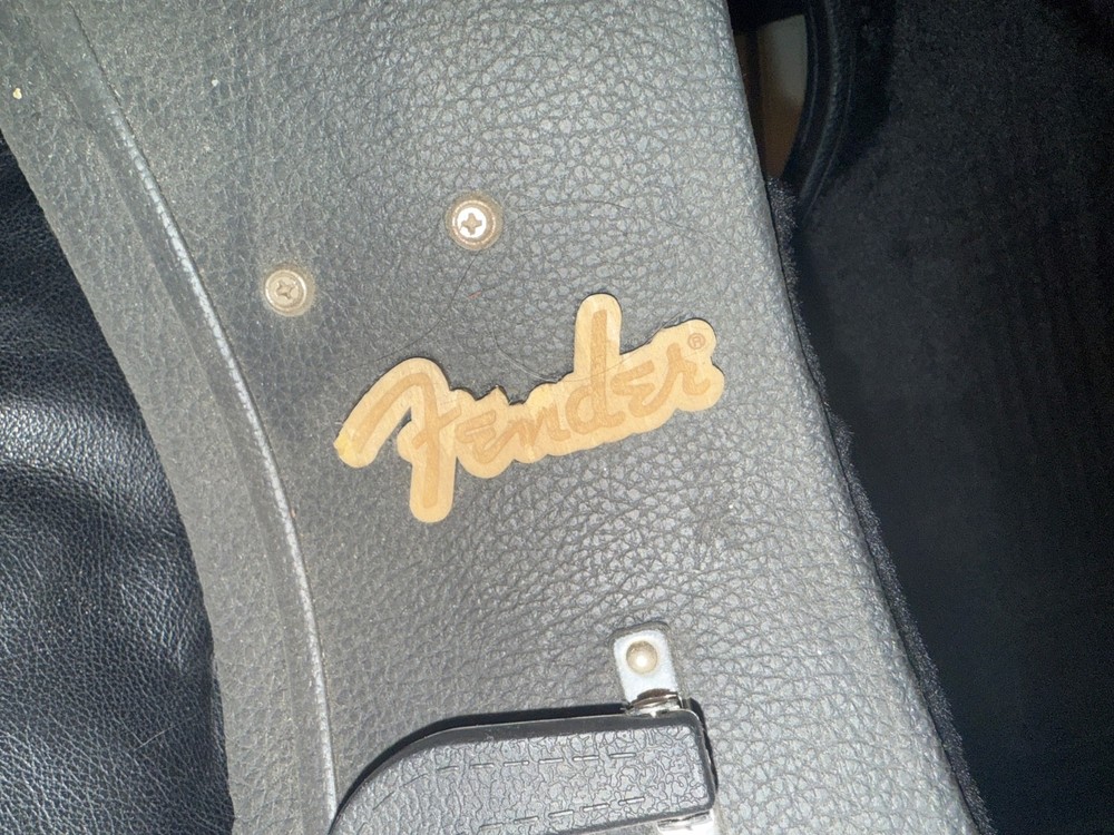 Fender CD-60 Mahogany with Case