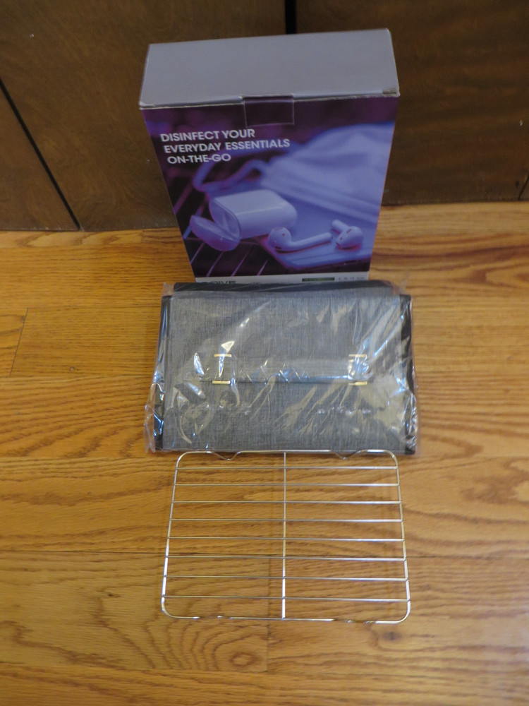 RIVE UV Light Sanitzer USB Powered Kills 99.9% Germs New Open Box