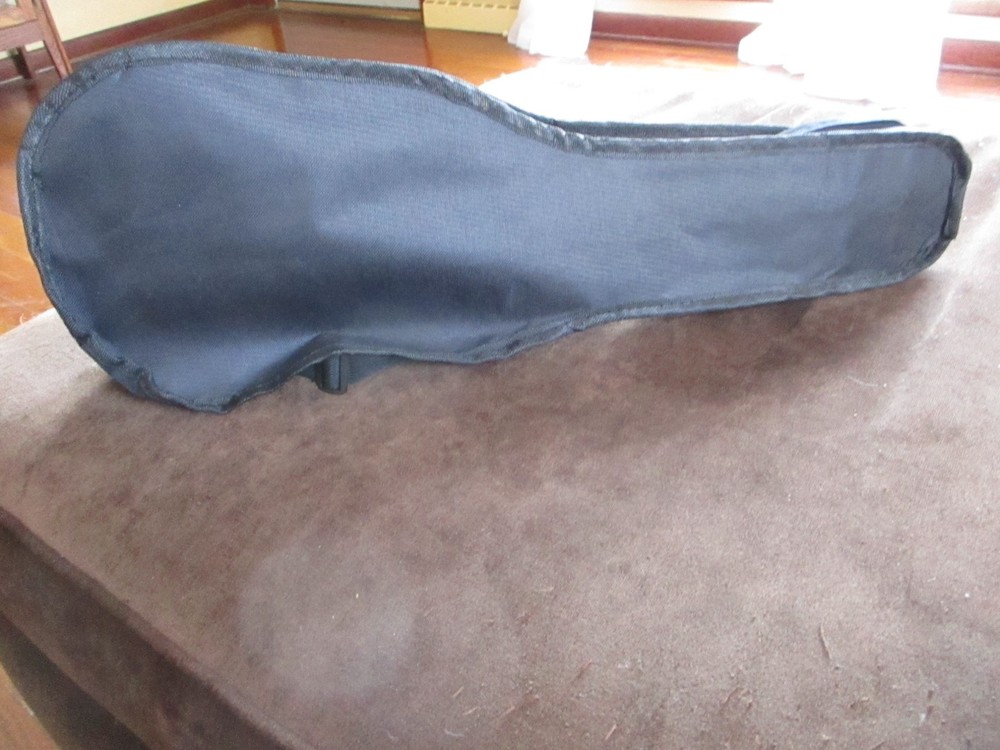 SOPRANO UKELELE, GLARRY UK101, 4 STRING, WITH FABRIC COVER CASE, NICE CONDITION