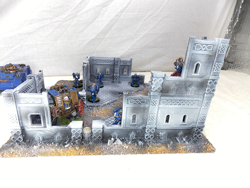 WARGAMING TERRAIN PAINTED BUILDING