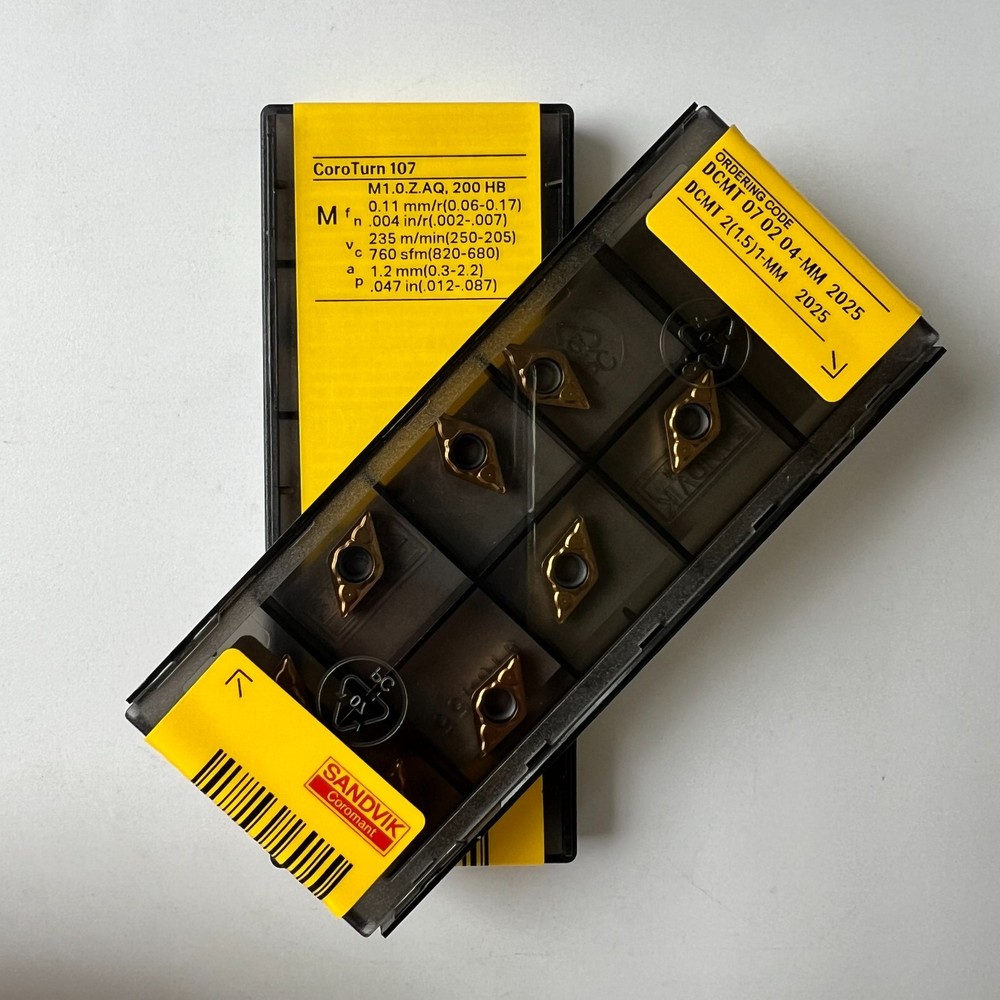 10Pcs/BOX Sandvik DCMT070204-MM 2025