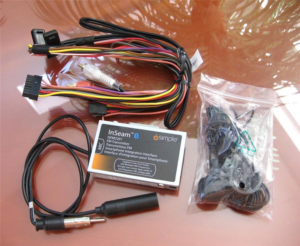 iSimple ISFM2201 Bluetooth Smartphone Media Vehicle Integration Kit