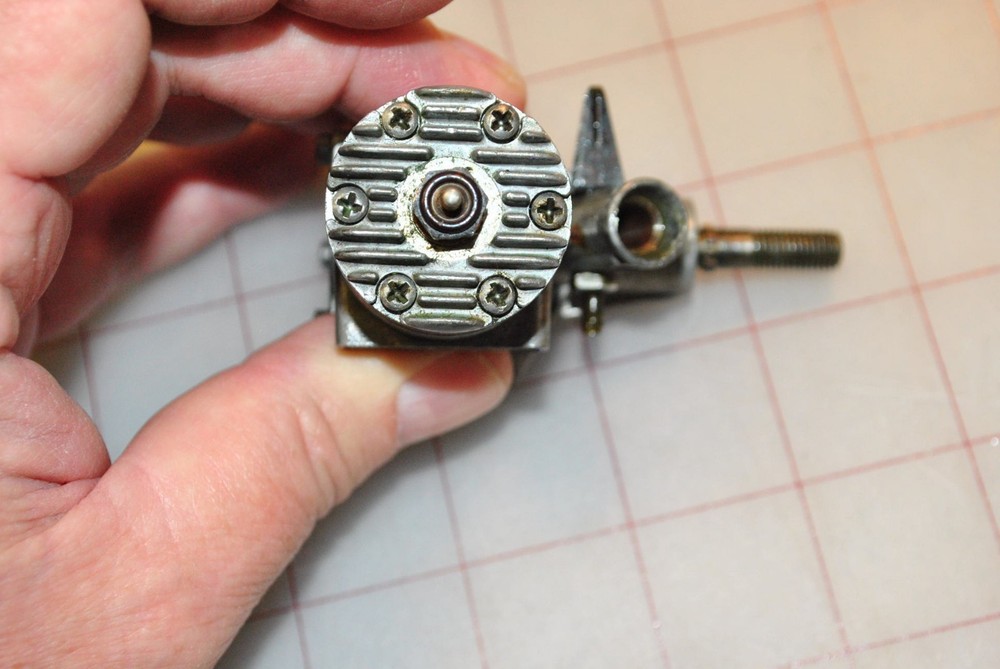 Vintage FOX 25 control line engine. Parts or repair.