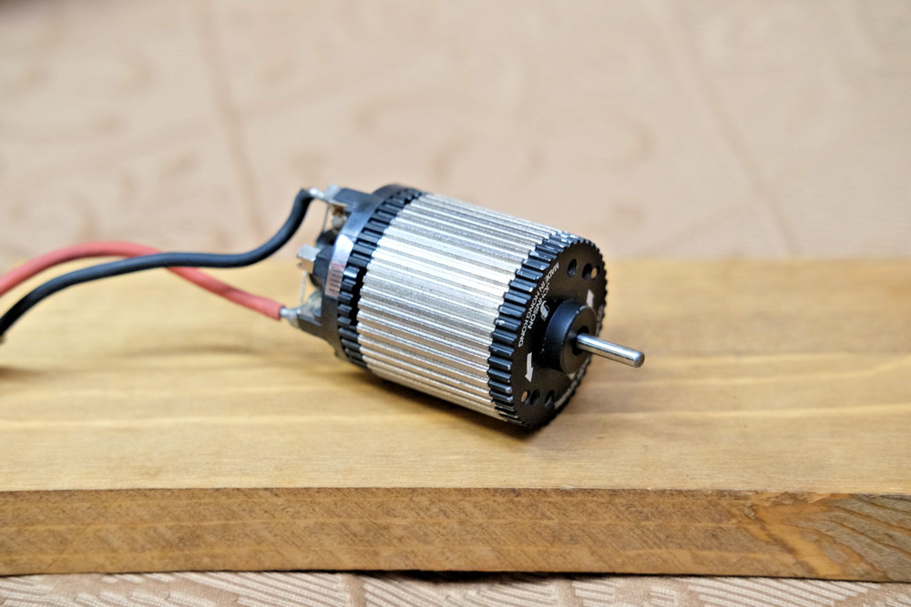 Tamiya Dynatech 02H, Vintage RC Brushed Motor