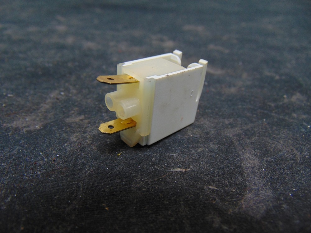 KitchenAid Electric Range KERS505XWH00 Indicator Light WP74004153