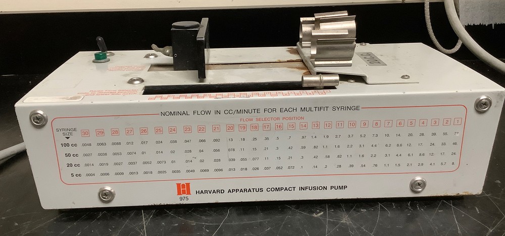 HARVARD APPARATUS COMPACT INFUSION PUMP MODEL 975