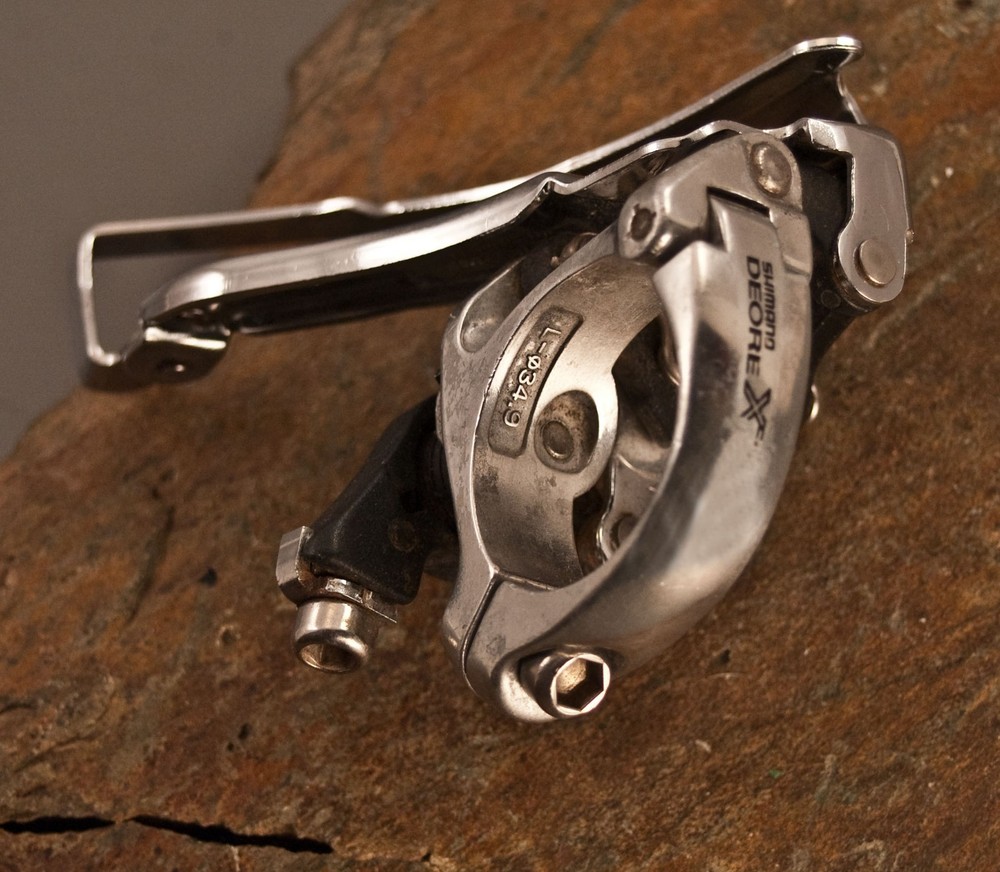 SHIMANO Deore XT FD-M739 Top Pull Bottom Clamp 34.9 mm Front Derailleur