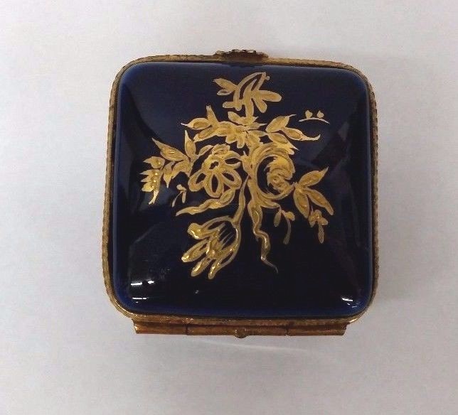 Limoges porcelain trinket box