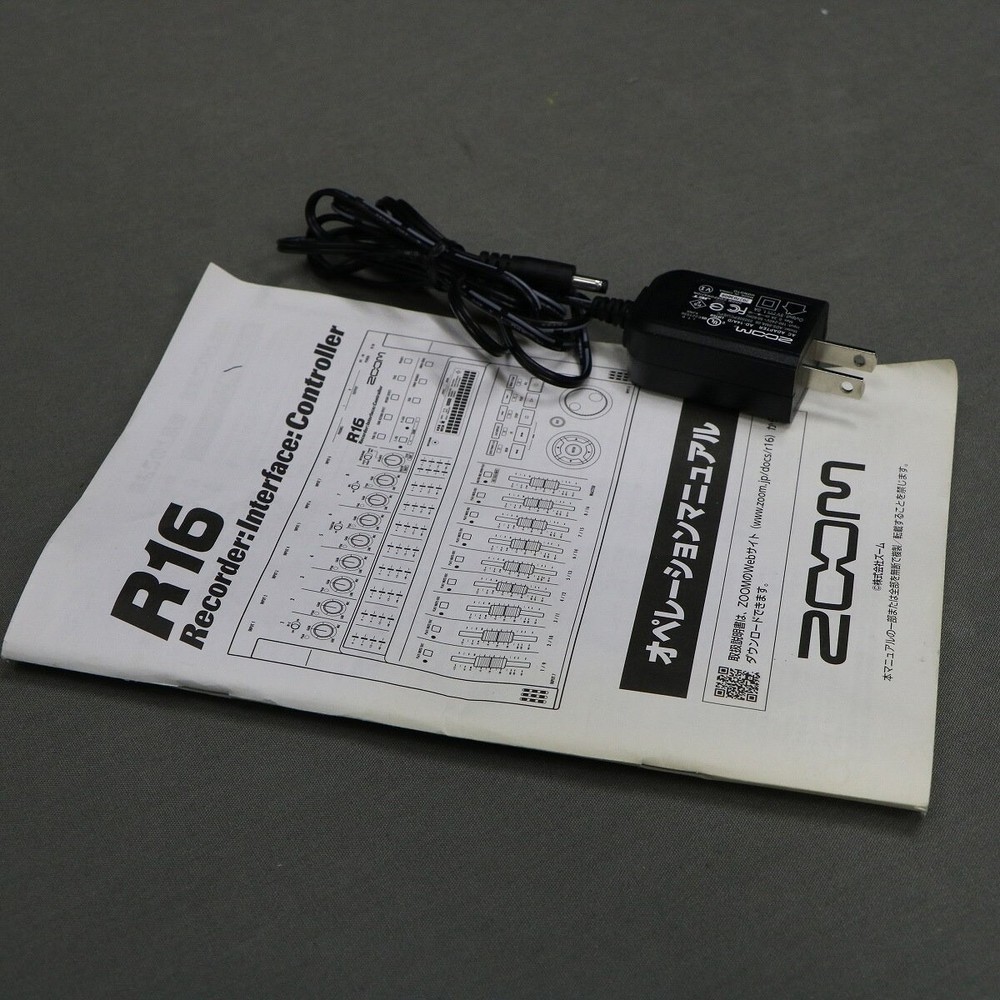 ZOOM R16 Portable Multitrack Recorder Controller & Interface