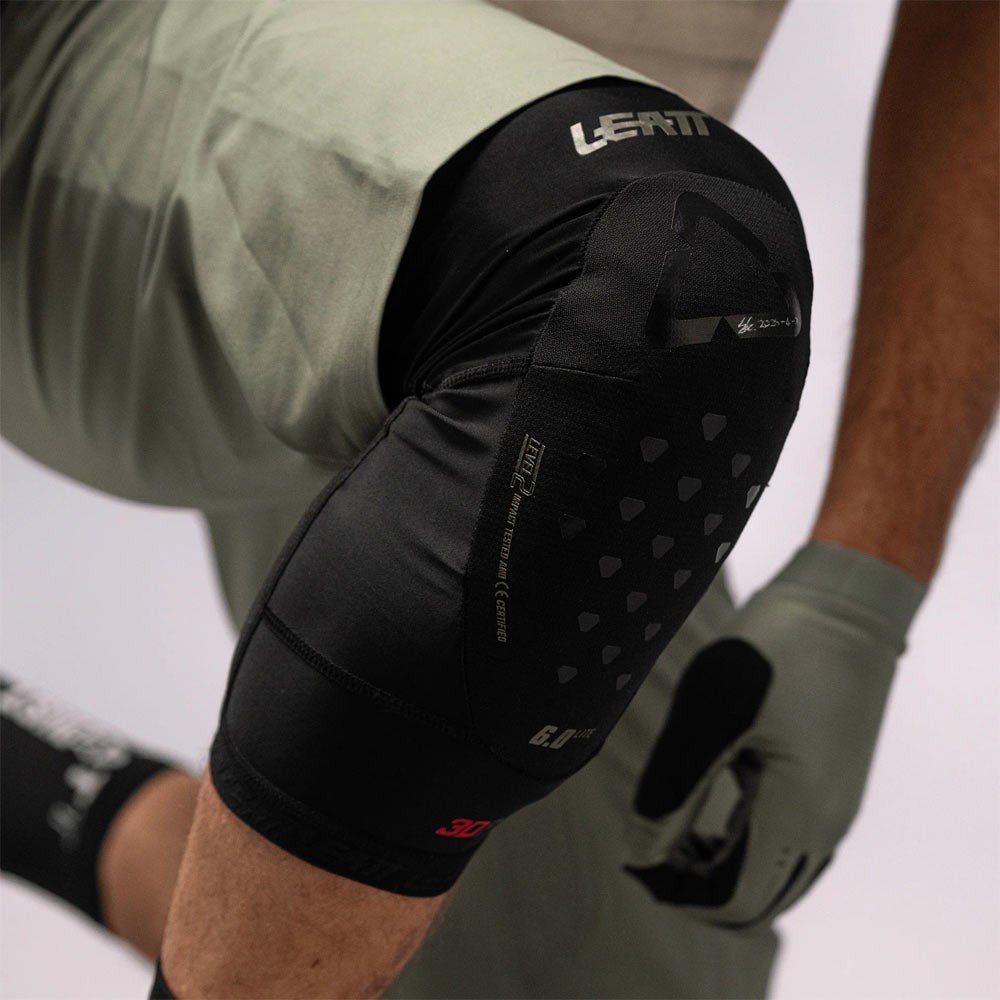 Leatt Knee Guard 6.0 EVO Lite Large Black