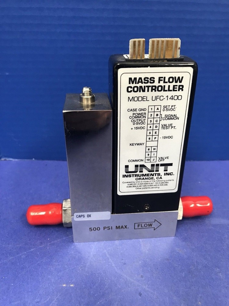 Unit UFC-1400 Mass Flow Controller MFC, N2, 400 SCCM, Used