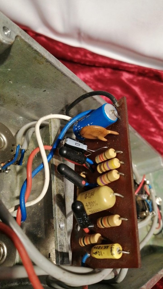 MARSHALL Supa Fuzz Effects Pedal