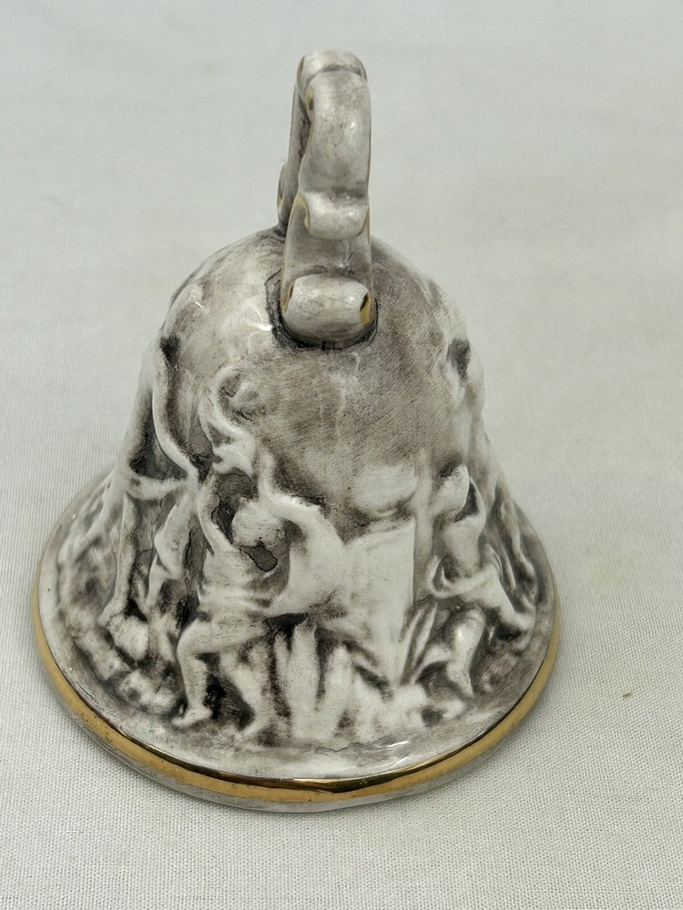Vtg CapoDimonte (Italy) Bell Beige Cherurbs READ