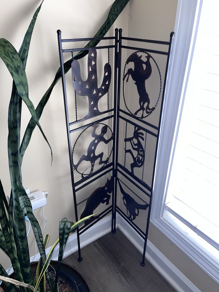 Black Metal Western-Themed Wall Decor corner panel foldable