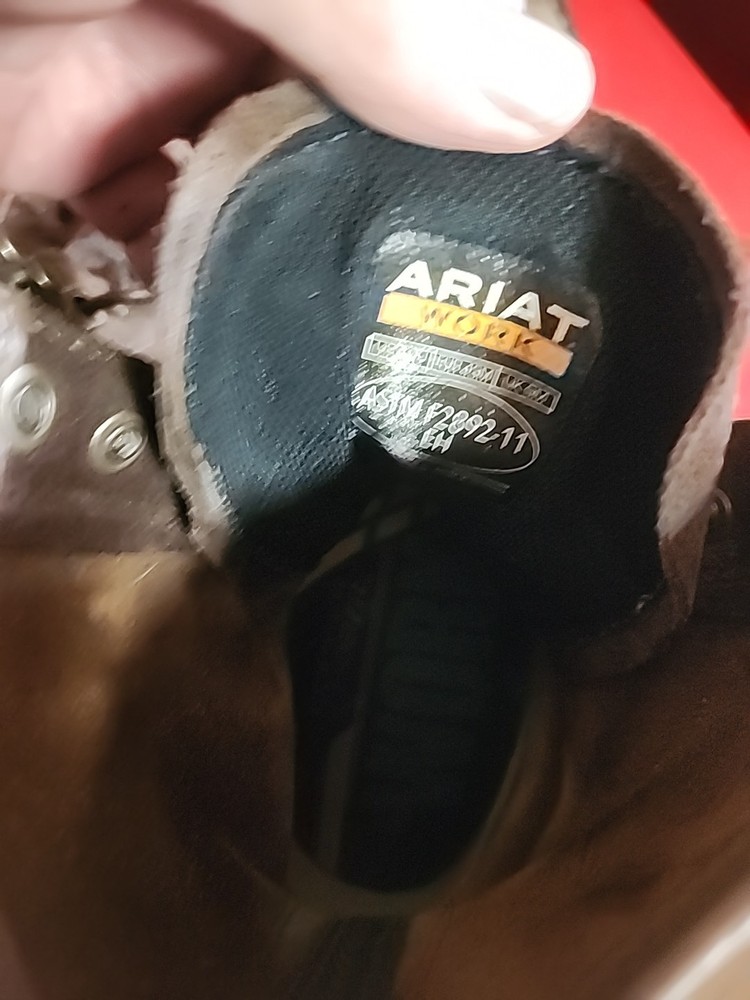 ARIAT SQUARE TOED LACE UP WORK BOOT PREOWNED 10 D
