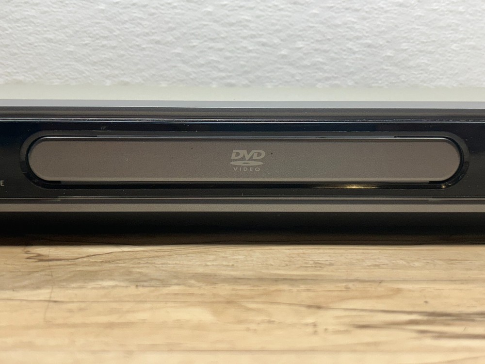 2006 Magnovox MSD126 DVD Player With Remote And Component Cables Tested Works