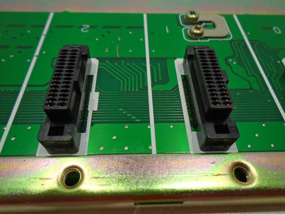 SIEMENS TEXAS INSTRUMENTS 9106 RACK BASE PLATE U-06B MODULE
