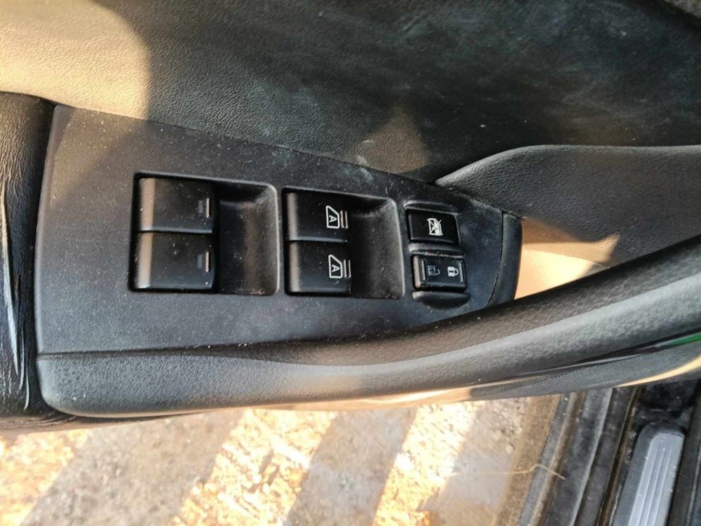 MAXIMA 2014 Fuse Box Cabin 6752