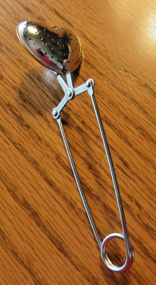 Vintage Tea Infuser/Strainer Spring Grip Heart Shaped