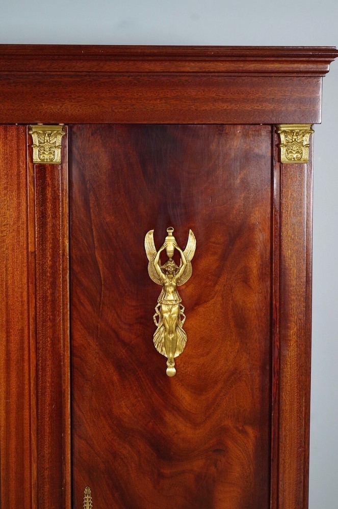 Empire style library, Return from Egypt
