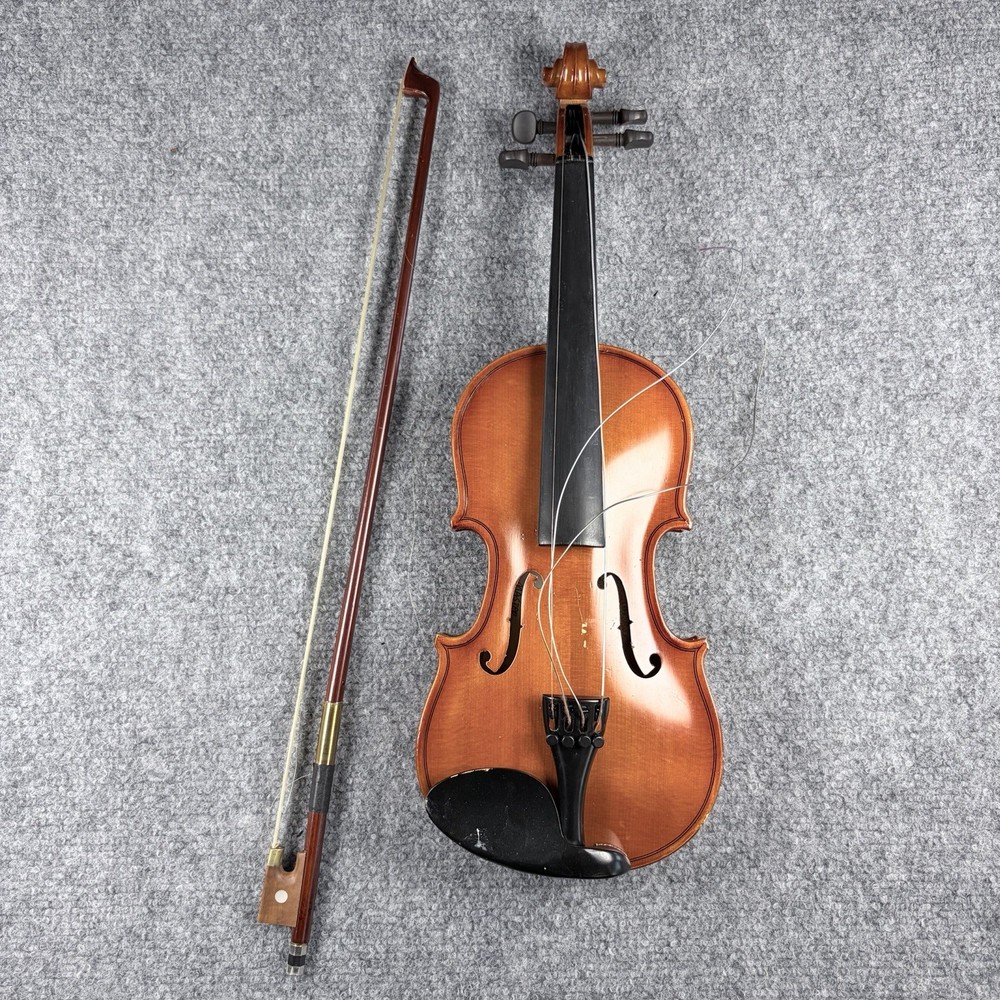 Student Violin with Case - needs new strings