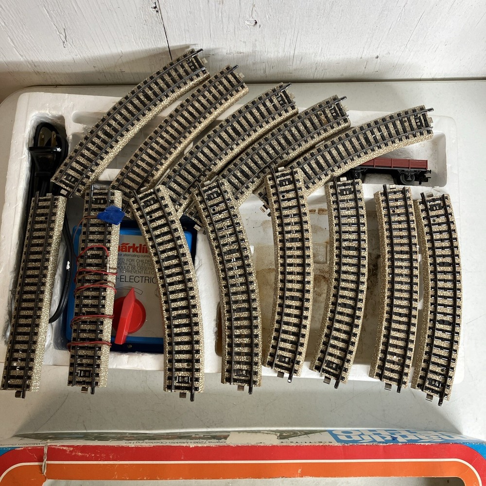 MARKLIN HO Model Train Train Set 0967 A with Original Box No Locomotive Engine