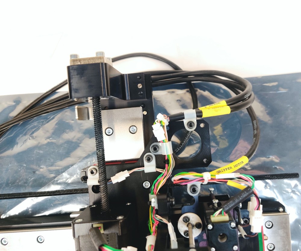 CellaVision DM9600 Analyzer Robot Gripper Unit Working