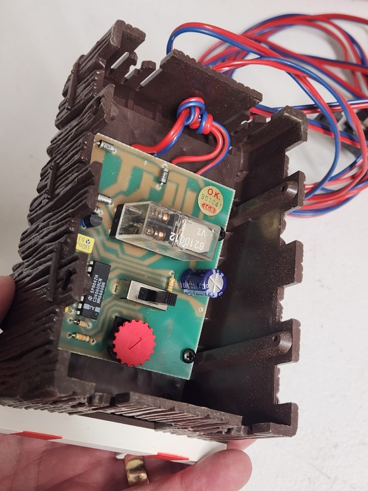 LGB G Scale Automatic Bumper Reversing Unit 0090