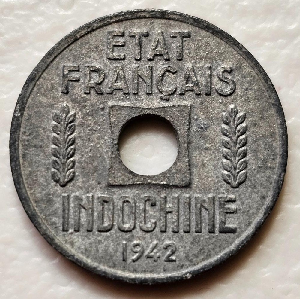 Indochina 1/4 Cent 1942