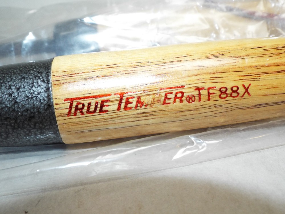 True Temper Hand Weeder Weeding Weed Root Remover Puller Tool Fork Garden Lawn