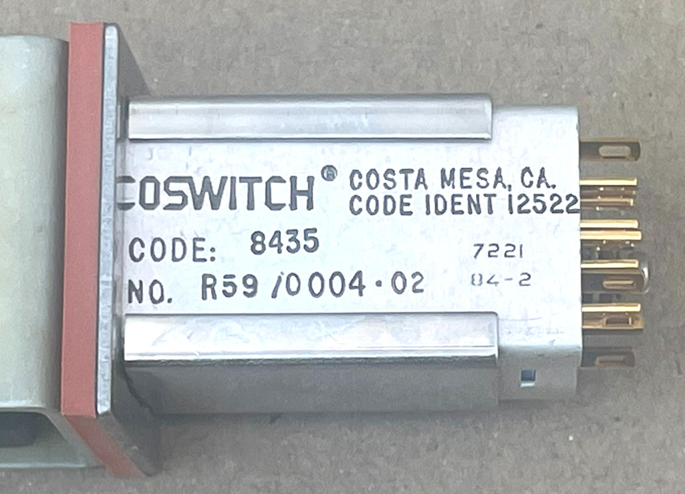 Staco Switch R59 / 0004-02, Pushbutton Switch