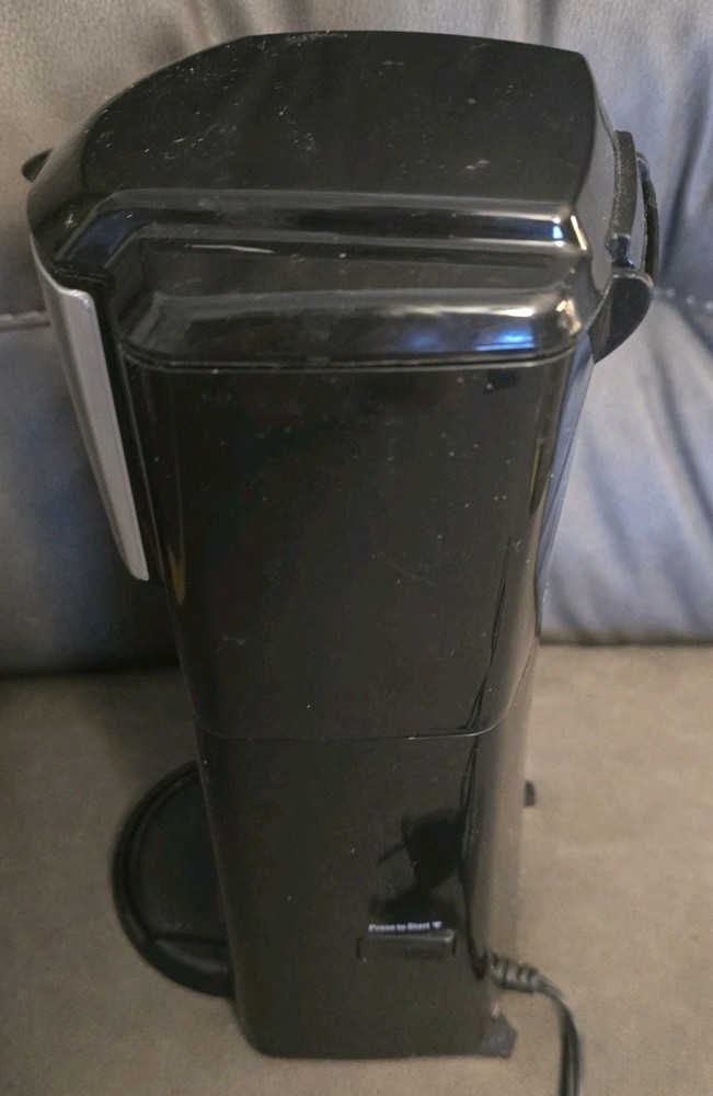 BLACK+DECKER CM618C Single Serve Coffee Maker Black Preowned. Tested.