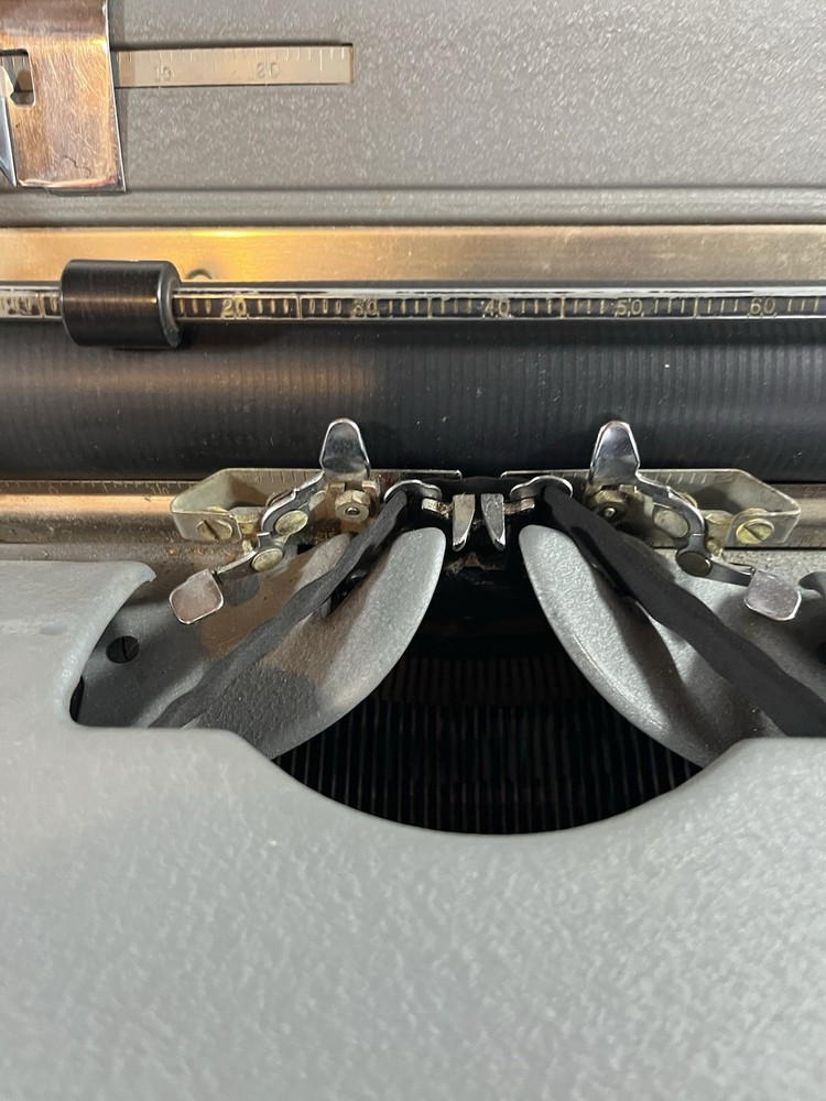 Royal Typewriter Manual Gray 1940s