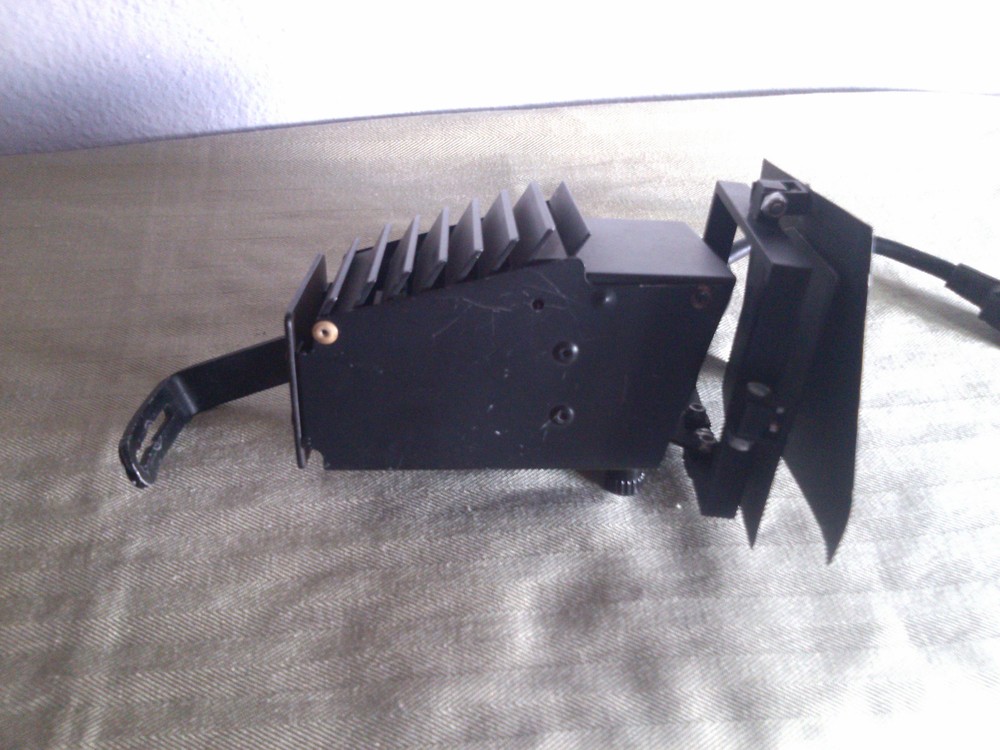 MINI COOL LUX Light With barn doors In nice working condition