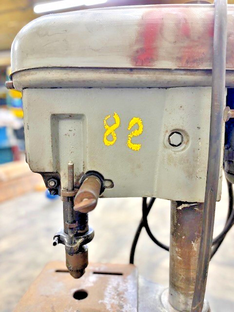 DELTA/ROCKWELL 14" VERTICAL DRILL PRESS 10 1/2" X 10" TABLE
