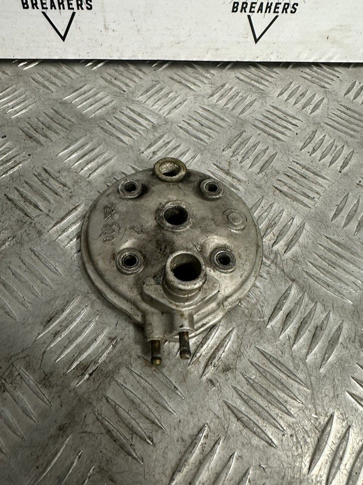 AM6 DT50 etc… ENGINE CYLINDER HEAD COVER OEM