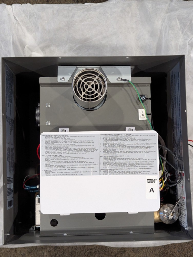 Suburban RV Tankless 60 000 BTU Water Heater Propane Gas