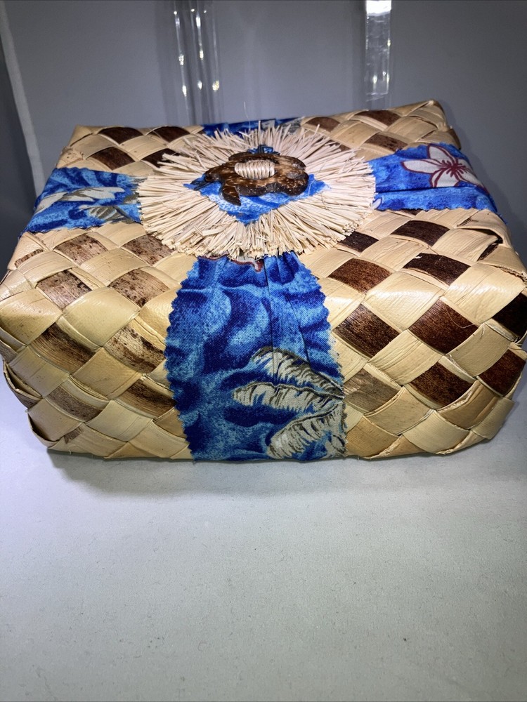 Decorative Basket Rectangular Lidded Rafia & Wood Hawaiian Floral/turtle